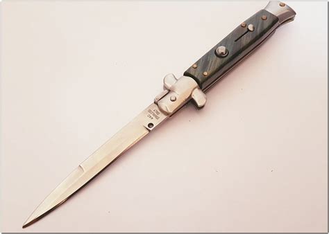 75" Smaller Size 9" Inches Overall Length w Blade Length 3. . Italian stiletto switchblade amazon